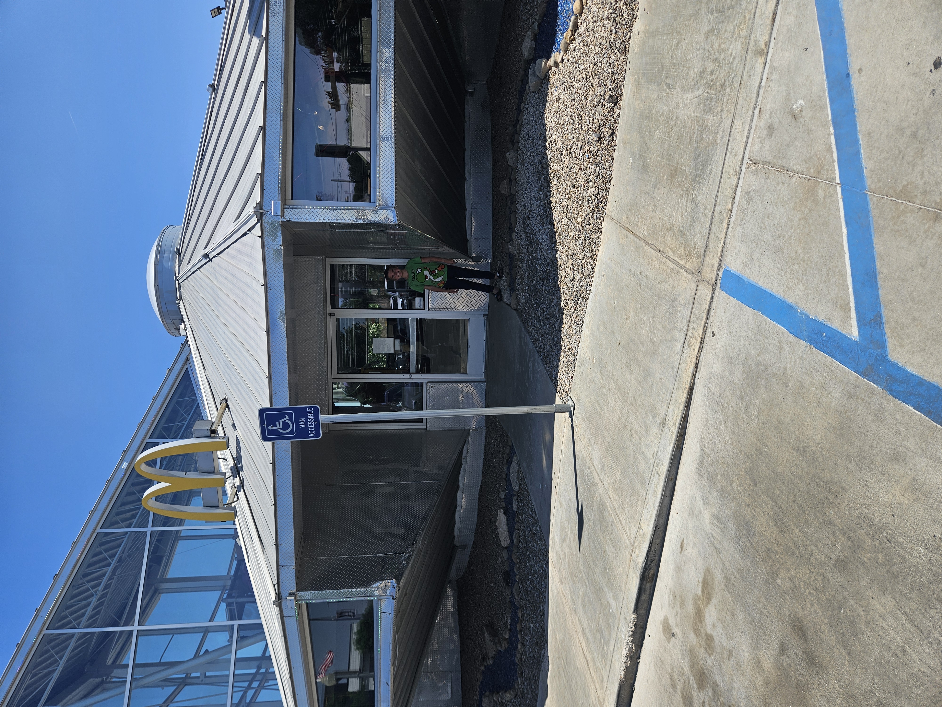 The UFO-shaped McDonald's exterior in Roswell.